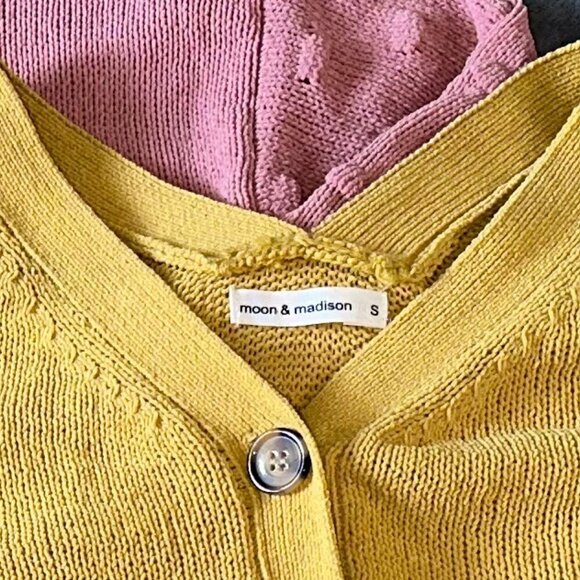 Pink or Yellow Cropped Dot Sleeve Button Up Cardigan Sweater Women's Small - Picture 10 of 11